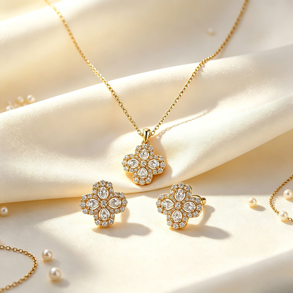 Halo Four Leaf Clover 2-Piece Jewelry Set Gold Tone Alloy 925 Silver Posts｜ FaeAtelier