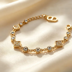 Square Pave Cubic Zirconia Adjustable Chain Bracelet Silver Tone Alloy｜ FaeAtelier