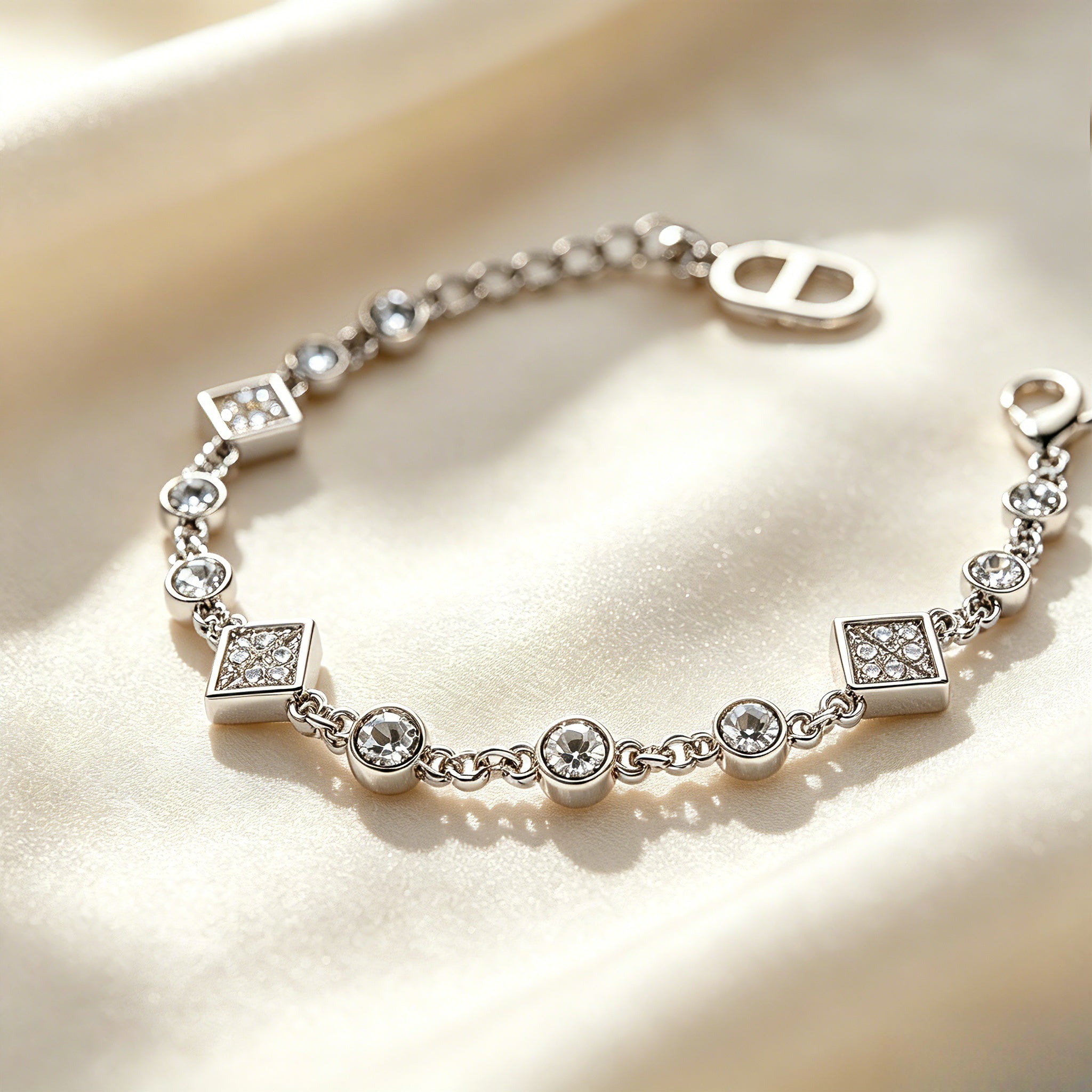 Square Pave Cubic Zirconia Adjustable Chain Bracelet Silver Tone Alloy｜ FaeAtelier