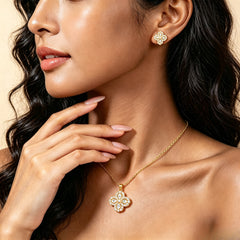 Halo Four Leaf Clover 2-Piece Jewelry Set Gold Tone Alloy 925 Silver Posts｜ FaeAtelier